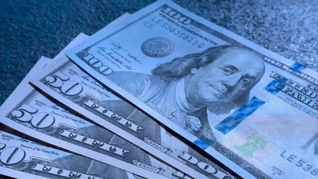 dolar-blue-hoy-minuto-a-minuto:-a-cuanto-esta-este-domingo-10-de-noviembre