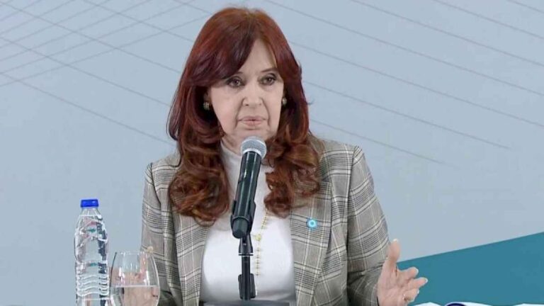 «hagan-lo-que-hagan,-no-van-a-hacerme-callar»-expreso-cristina-fernandez-a-un-dia-del-fallo-por-la-causa-vialidad