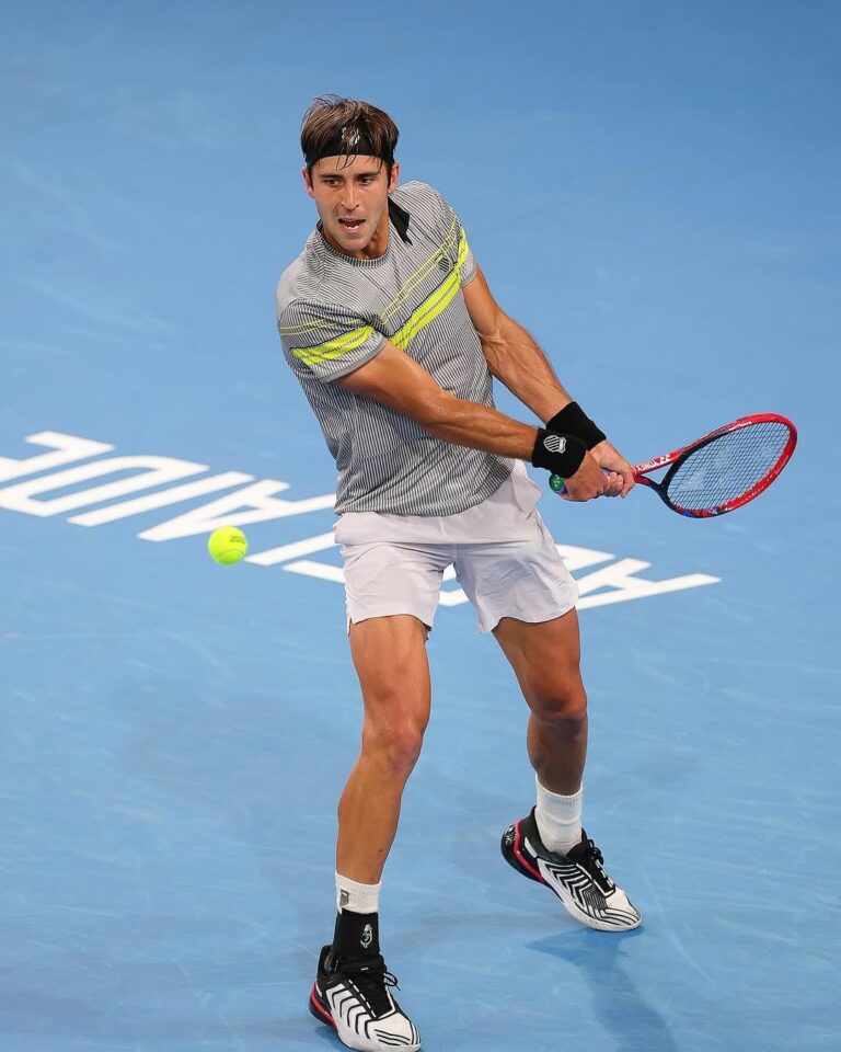 Tomás Etcheverry inició con un triunfo su participación en el ATP 250 de Adelaida