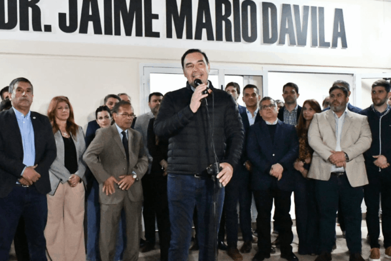 Valdés inauguró las obras de refacción integral del Hospital Jaime Dávila de Empedrado